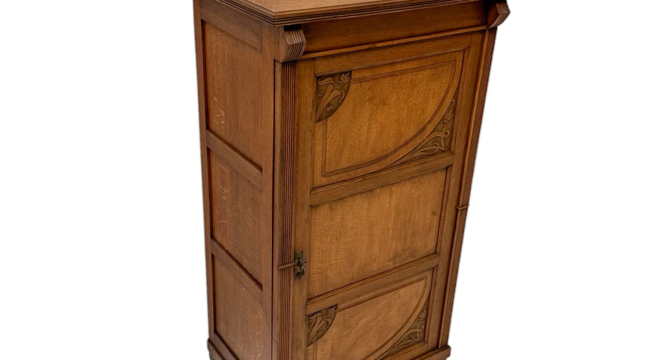 Arts & Crafts Art Nouveau One-Door Cabinet, 1900s